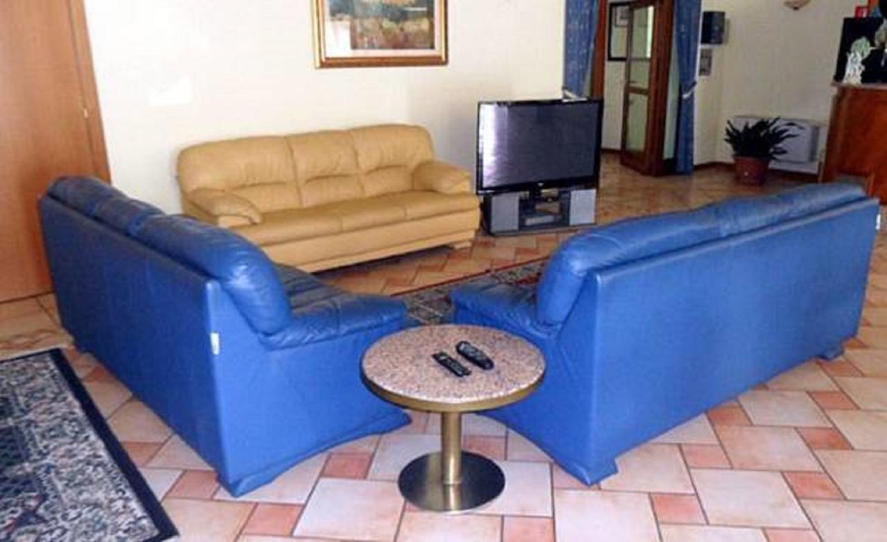 Hotel Lory Ficarolo Εξωτερικό φωτογραφία